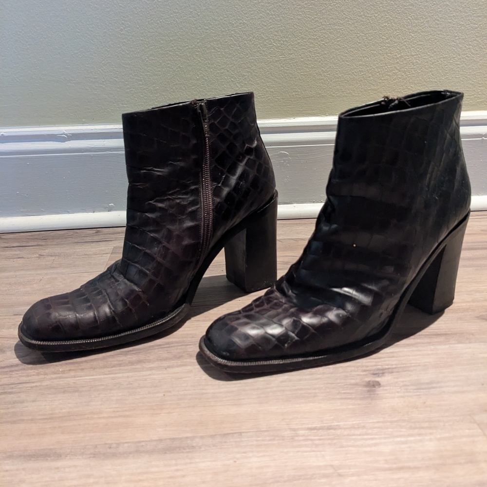 Via Spiga Burgundy Leather Boots